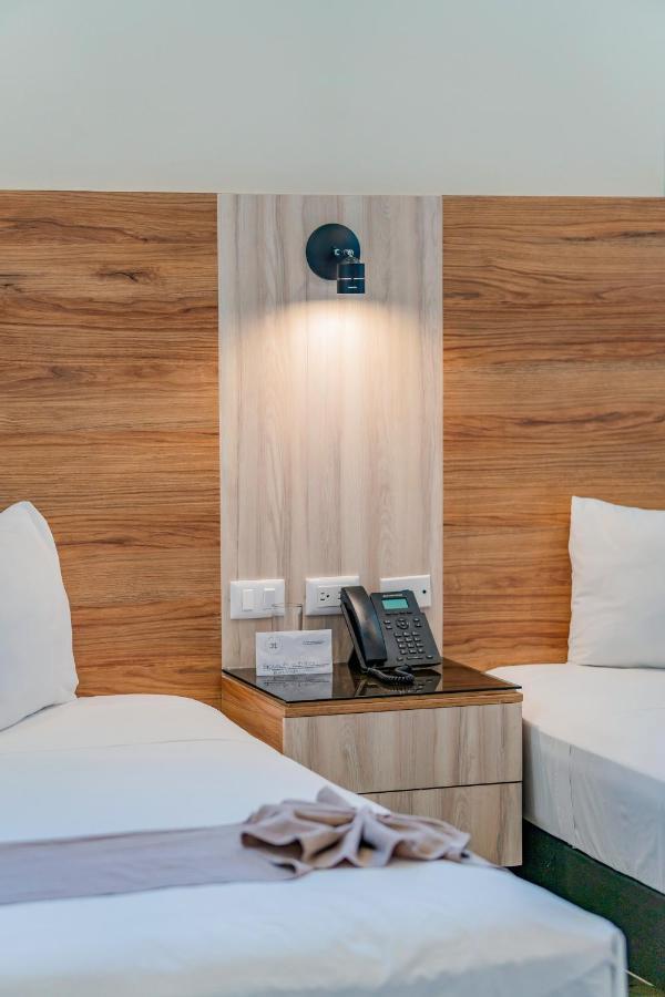 Hotel Central Merida By Kavia מראה חיצוני תמונה